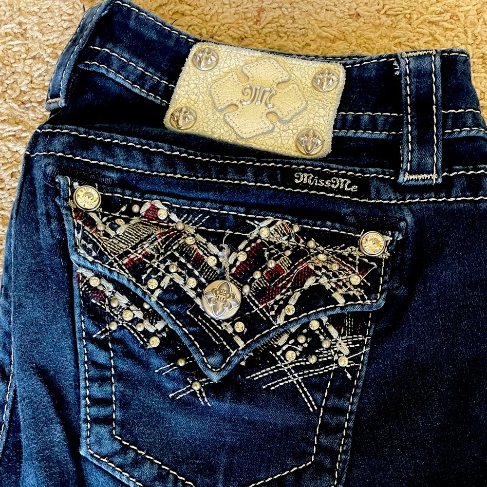 Miss Me size 27 regular skinny jeans
